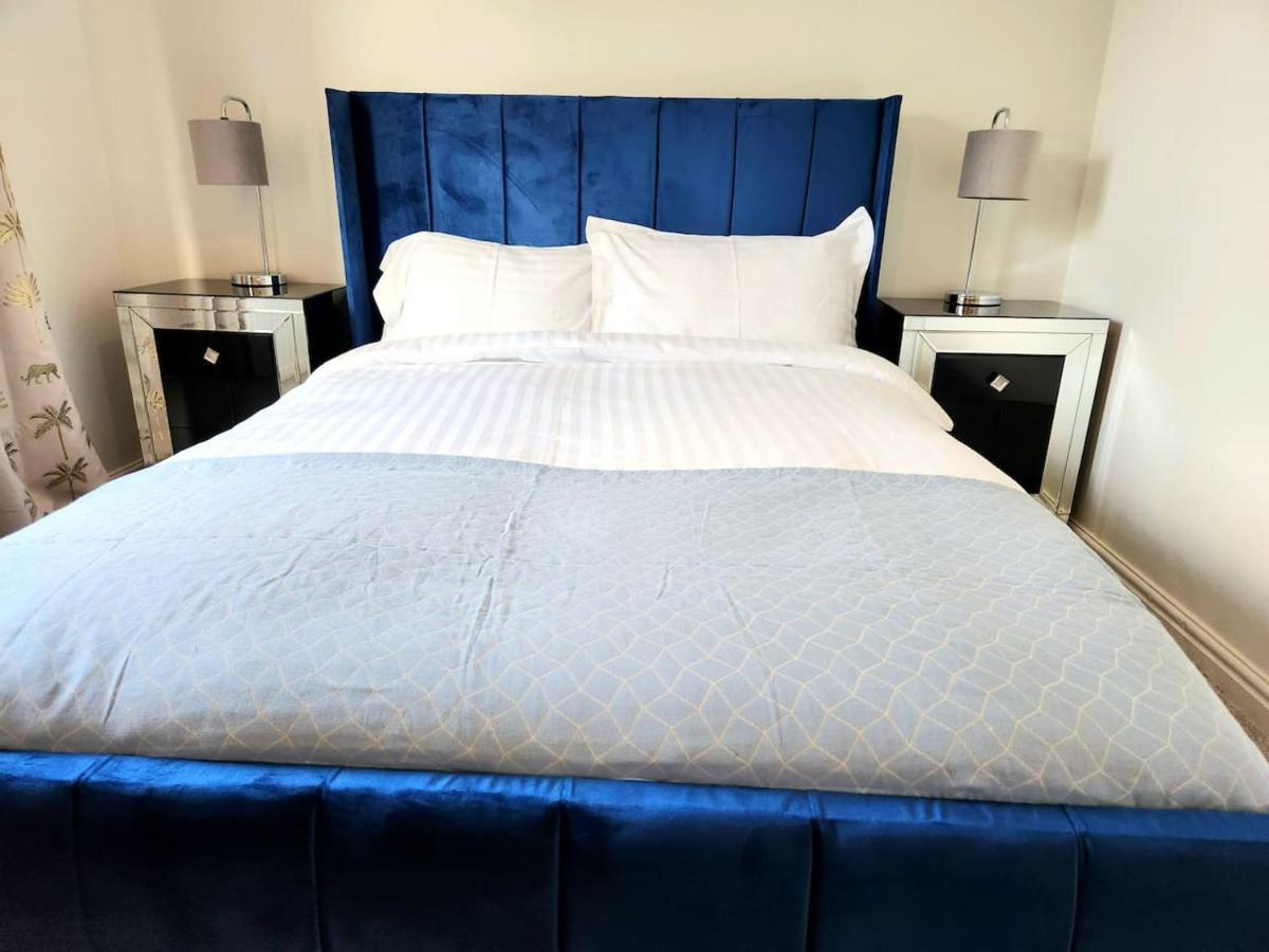 Home From Home 3 Bed,2 Bath House With Garden&Parking Near Centre&Tram Stop Sheffield Exterior foto
