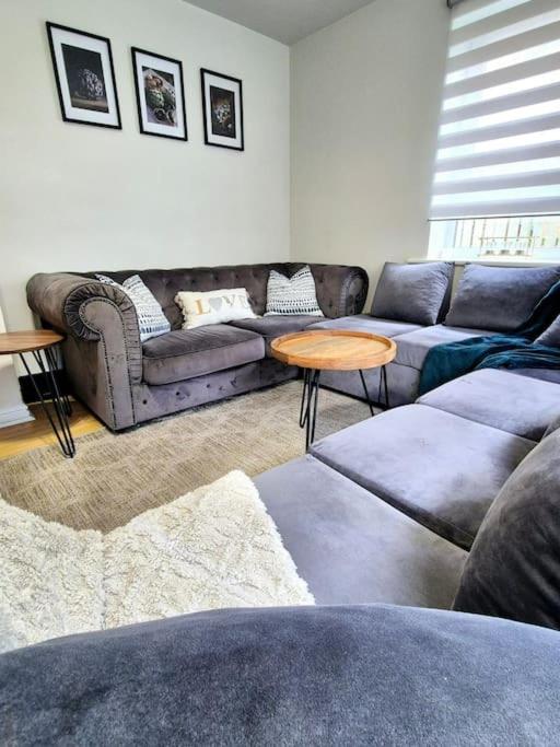Home From Home 3 Bed,2 Bath House With Garden&Parking Near Centre&Tram Stop Sheffield Exterior foto